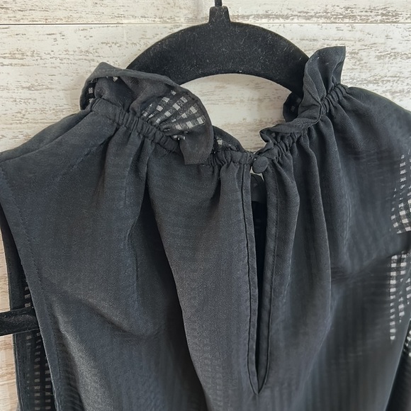 Who What Wear Blouse - Picture 3 of 5